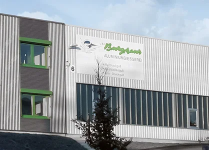 Außenansicht der J & A Burghaus GmbH Firmengebäude der Aluminiumgießerei J & A Burghaus GmbH.